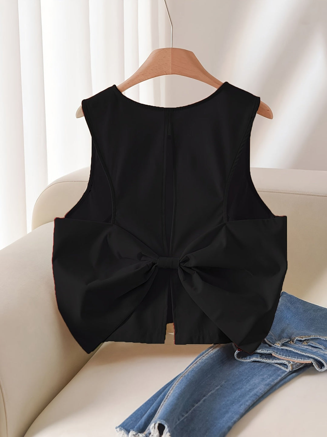 Elegant Round Neck Sleeveless Bow Tank Top