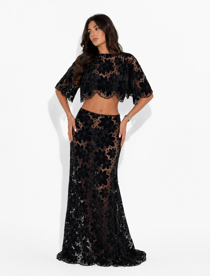 AMIRA FLORAL MAXI SKIRT