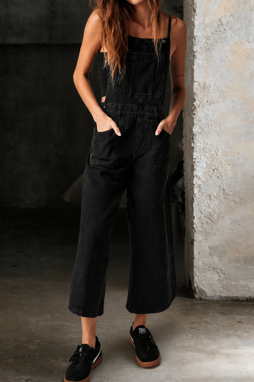 {{ product.title }} Black / S | Elegant Women&