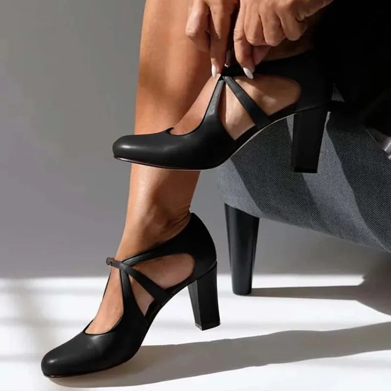 {{ product.title }} Black / UK 2 | Elegant Women's | CELESTIA UAE
