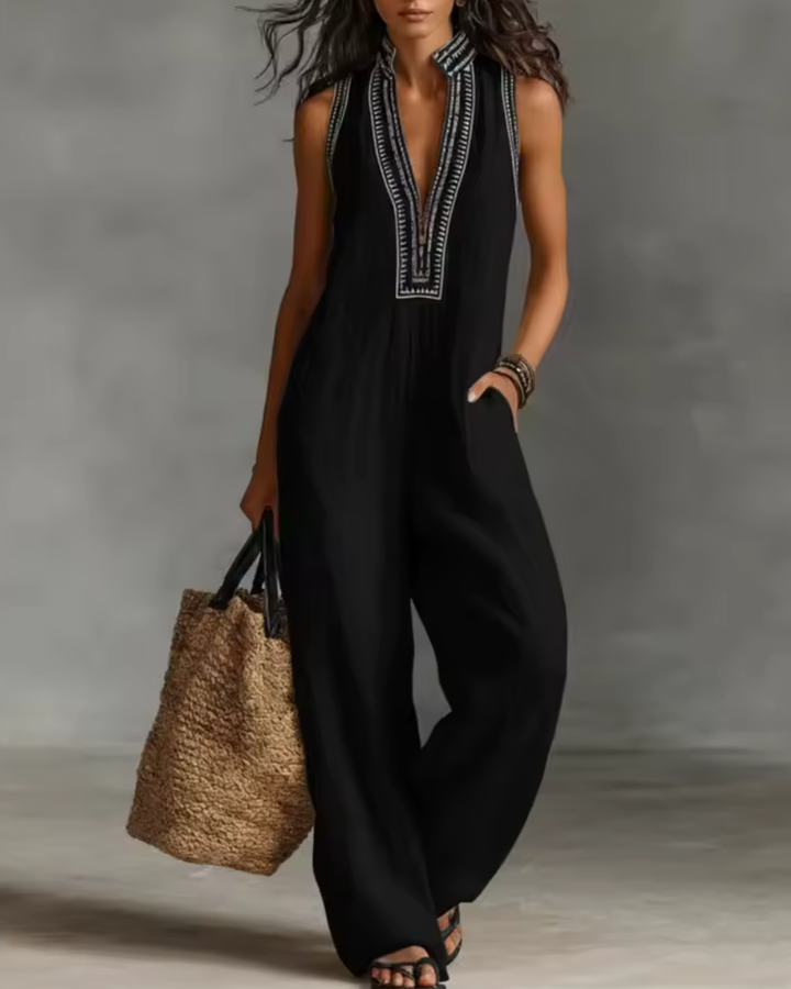 Urban Chic – White Jumpsuit for Women with High Neck &amp; Zip Closure