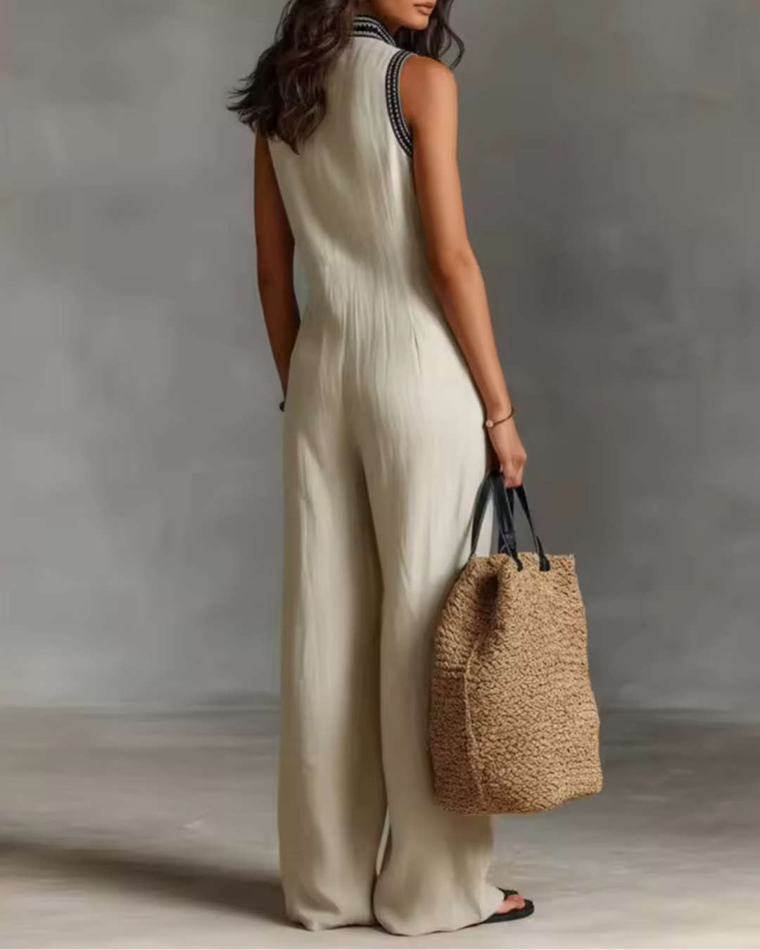 Urban Chic – White Jumpsuit for Women with High Neck &amp; Zip Closure