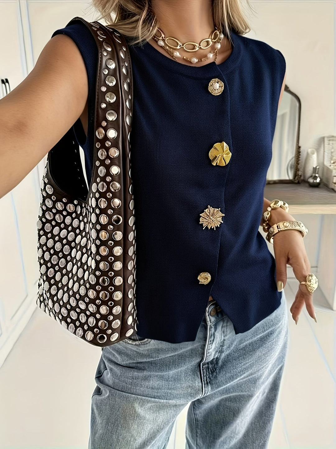 Vest for Women 2026 Summer Edition High-End Golden Button French-Style Sleeveless Top