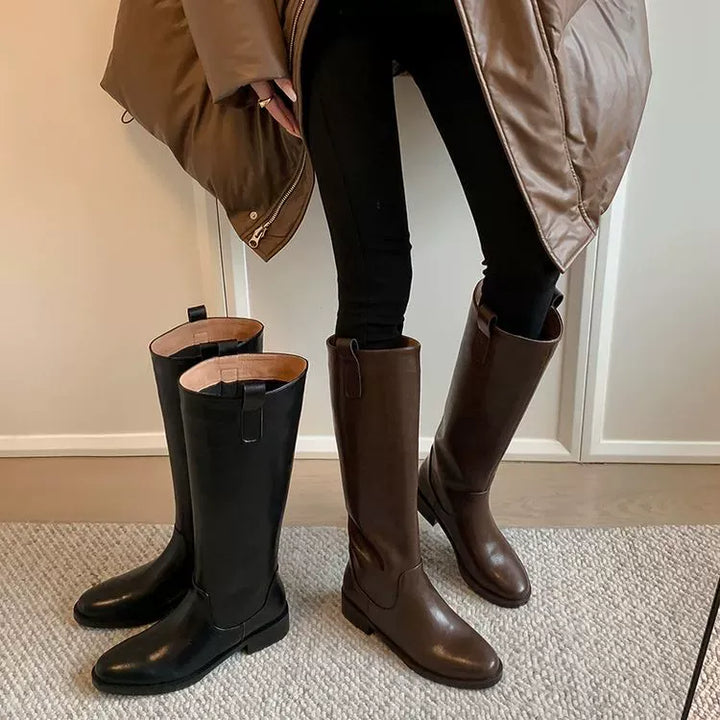 CALM BLACK COWHIDE LEATHER BOOTS