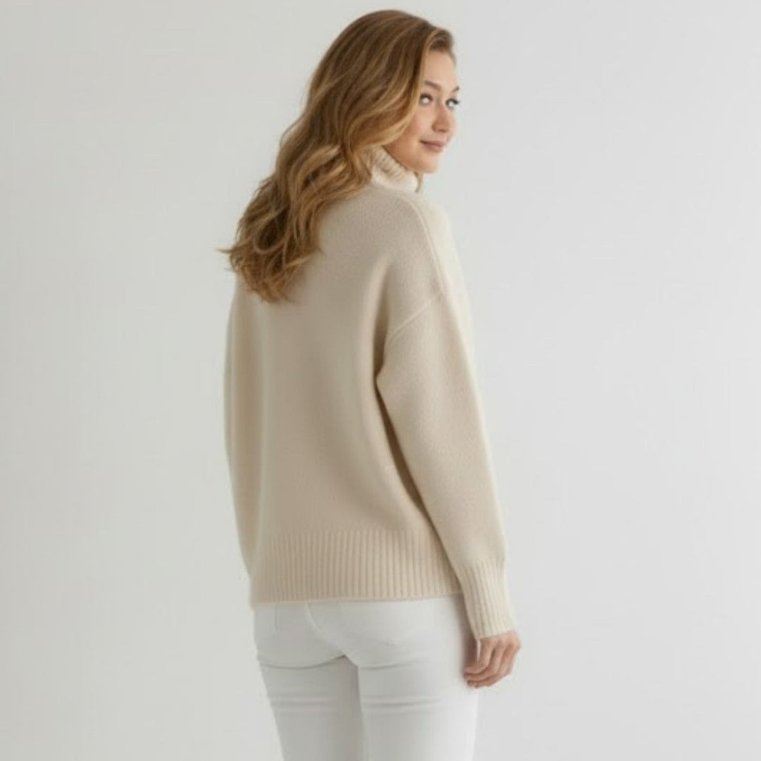 Averelle | Oversized Cashmere Turtleneck Sweater
