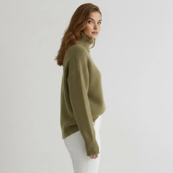 Averelle | Oversized Cashmere Turtleneck Sweater