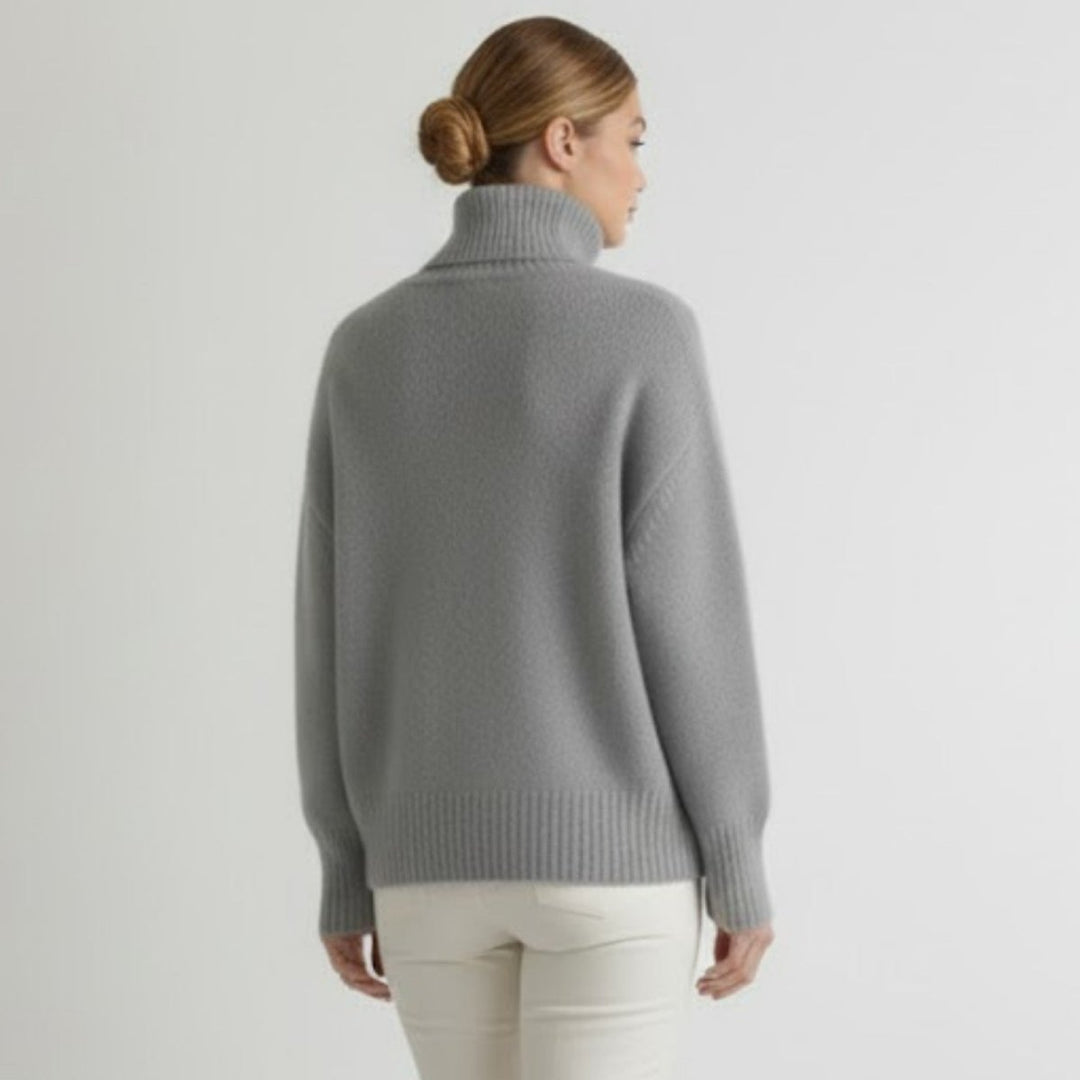 Averelle | Oversized Cashmere Turtleneck Sweater