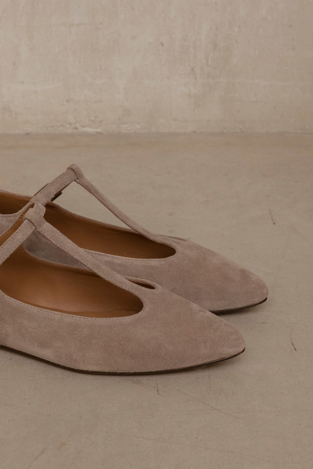 Cata Taupe Suede